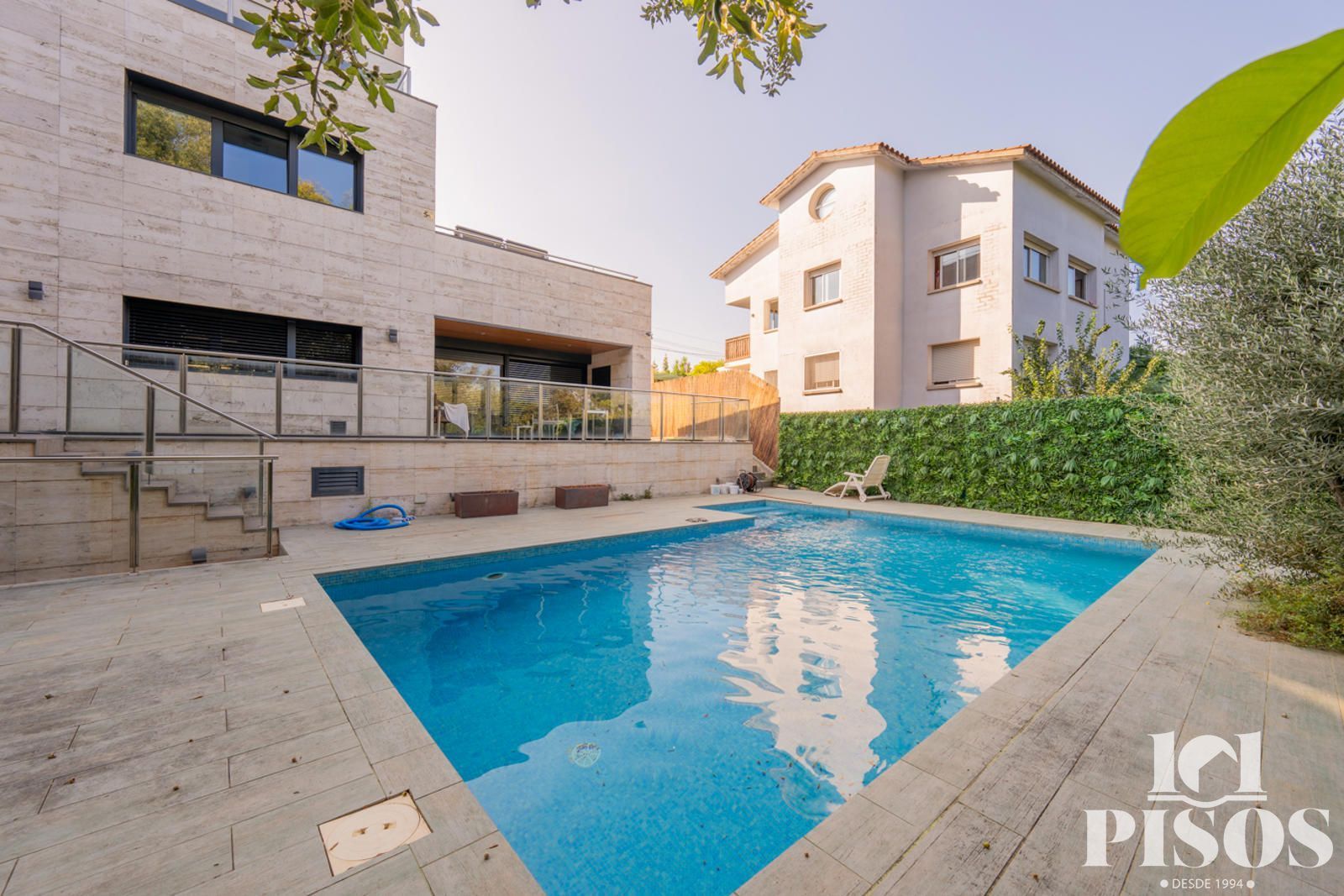 Swimming pool of House or chalet for sale in Sant Cugat del Vallès  with Air Conditioner, Storage room and Swimming Pool