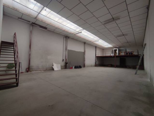 Nave industrial en Alquiler en Calle las Balsas en Polígono Cantabria