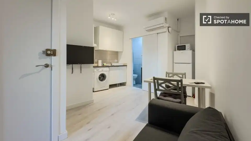 Flat to rent in Eixample, imagen 3