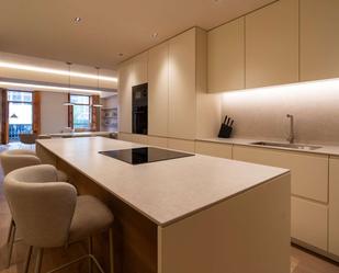 Cuina de Apartament per a compartir en  Valencia Capital amb Aire condicionat i Terrassa