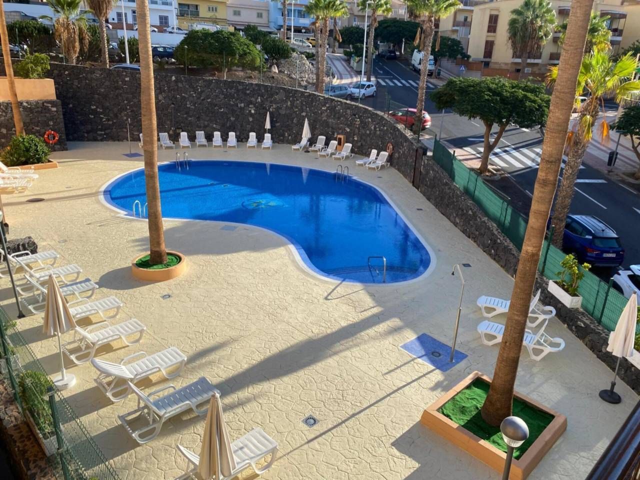 Piscina de Apartament en venda en Adeje amb Piscina comunitària