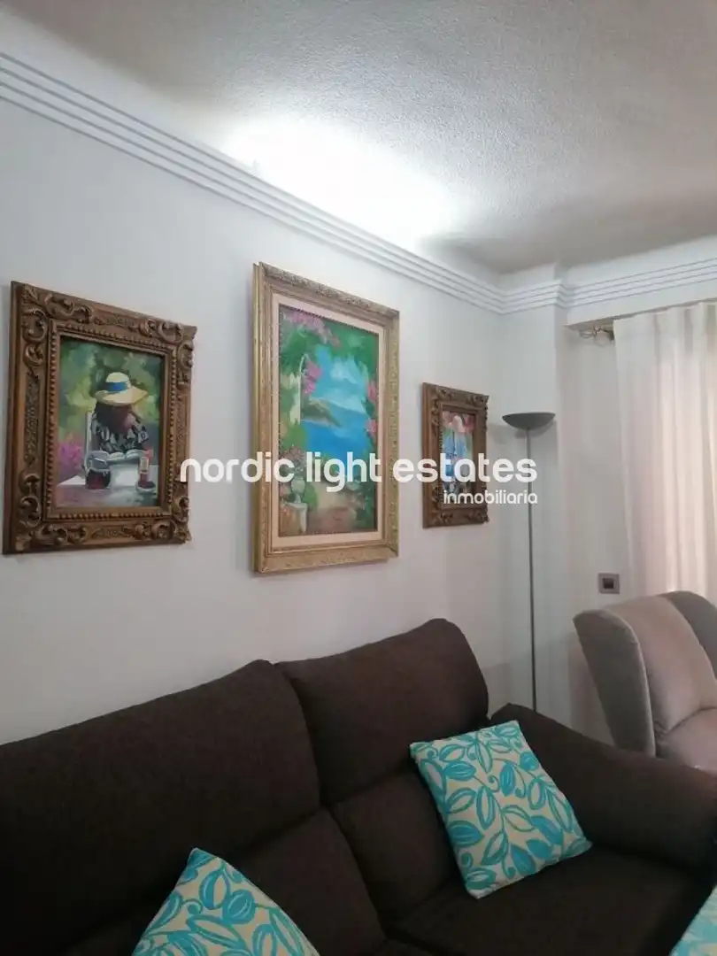 Piso con ascensor en venta en Torre del Mar, imagen 3