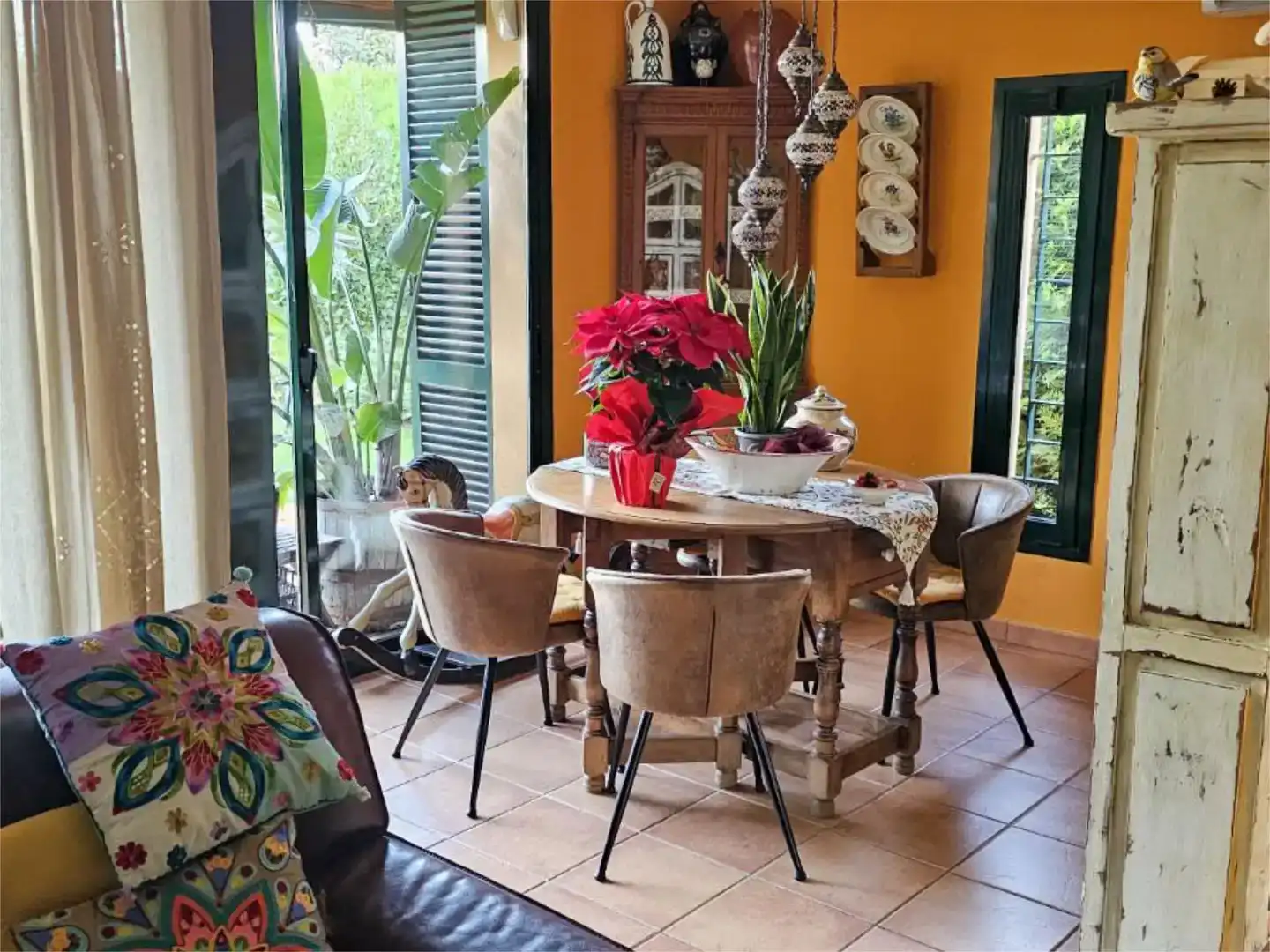 Comedor de Piso en venta en Navata con Aire acondicionado, Jardín privado y Trastero