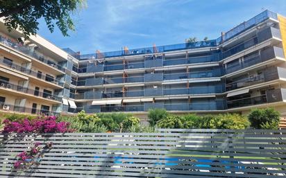 Vista exterior de Apartament en venda en Cambrils amb Aire condicionat, Terrassa i Traster