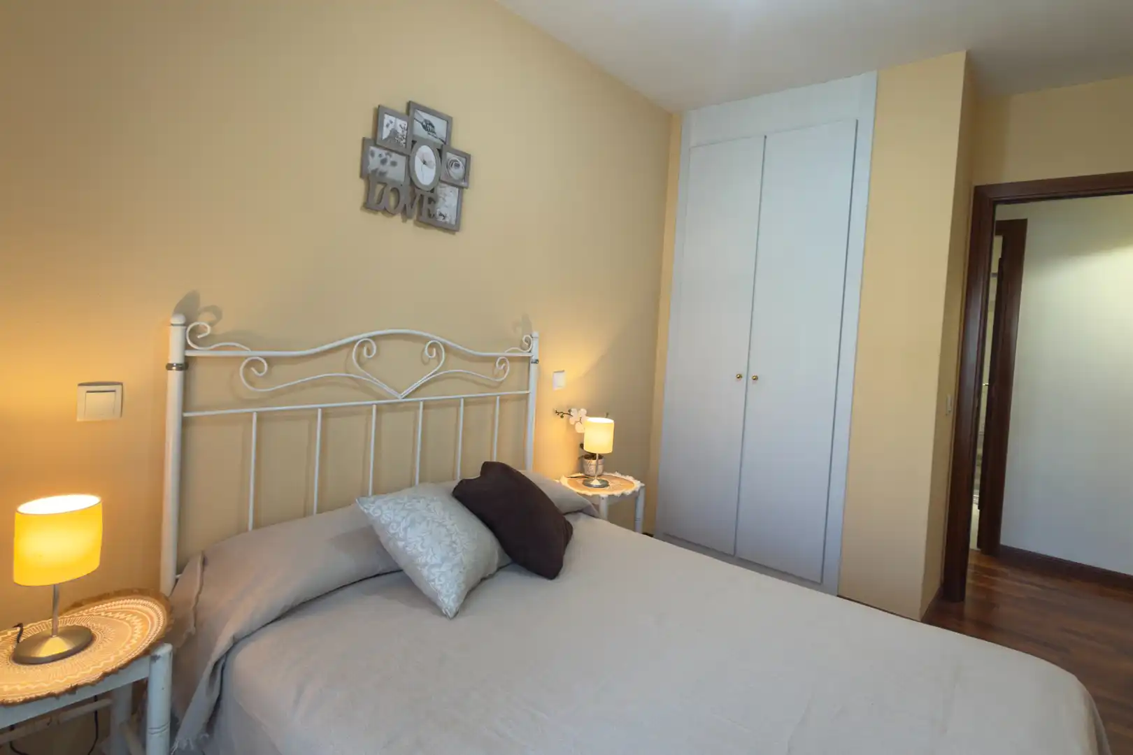 Bedroom of Flat for sale in Valdemoro  with Air Conditioner, Heating and Parquet flooring