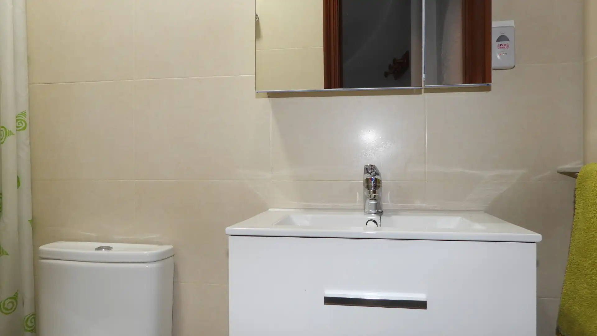 Bany de Apartament en venda en La Manga del Mar Menor amb Aire condicionat, Calefacció i Jardí privat