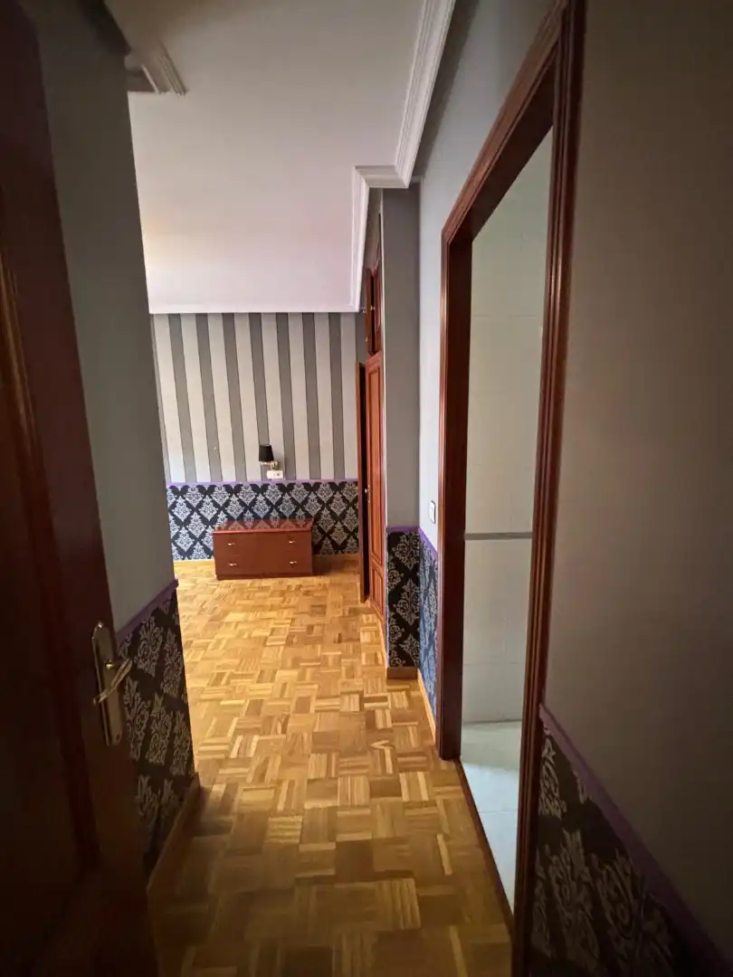 Piso en venta en Gijón  con Calefacción, Parquet y Trastero