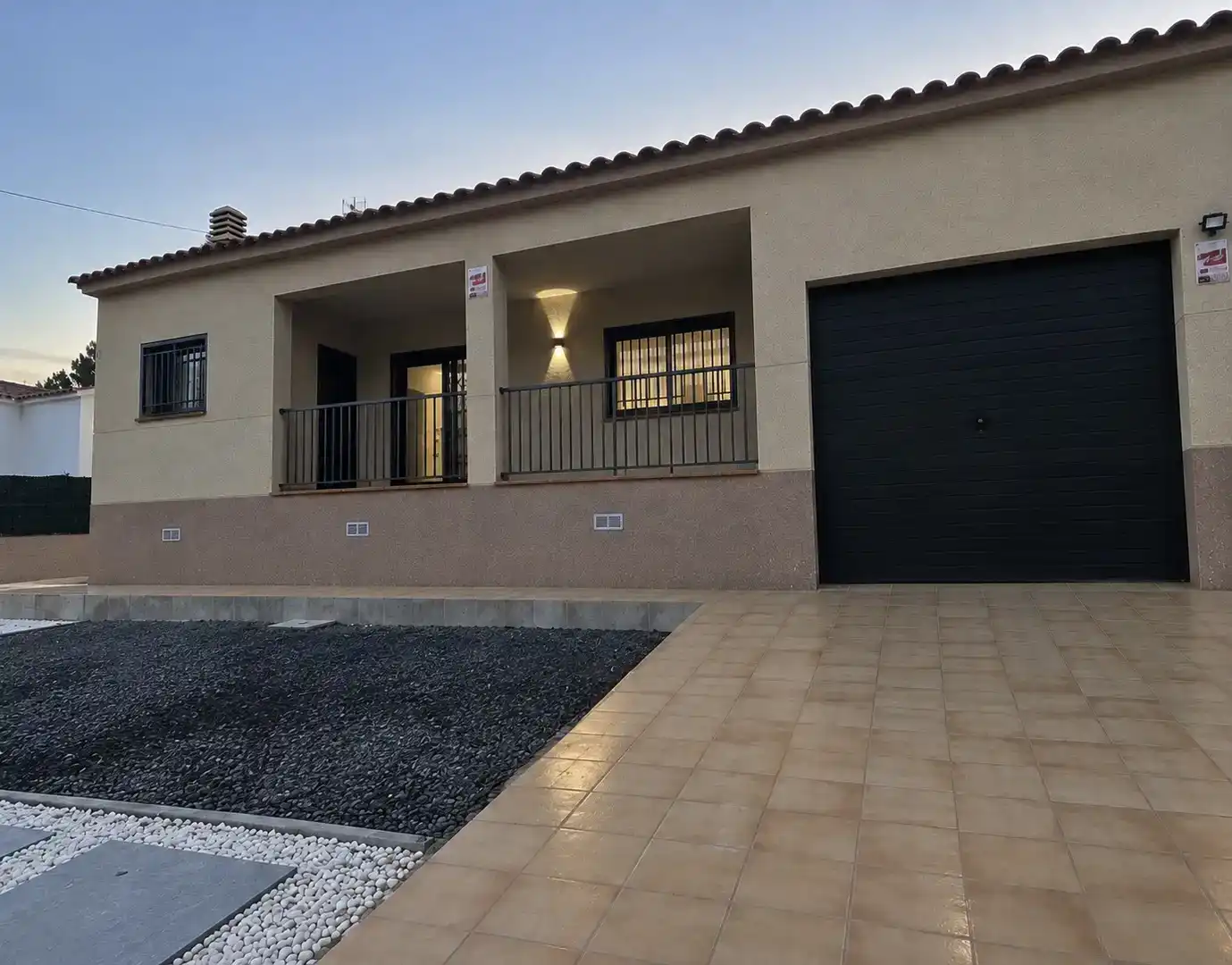 Vista exterior de Casa o xalet en venda en El Montmell amb Aire condicionat i Balcó