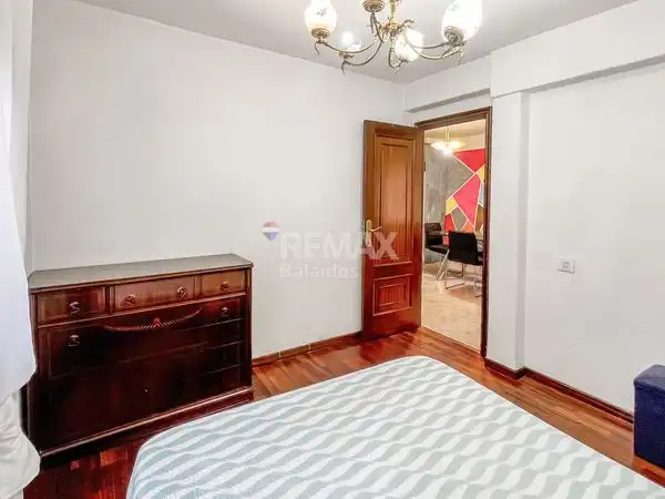 Habitación de Piso en venta en Vigo  con Calefacción y Trastero