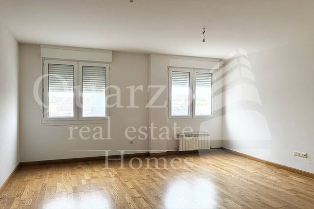 Piso en Venta en Calle Real en Hontanares de Eresma