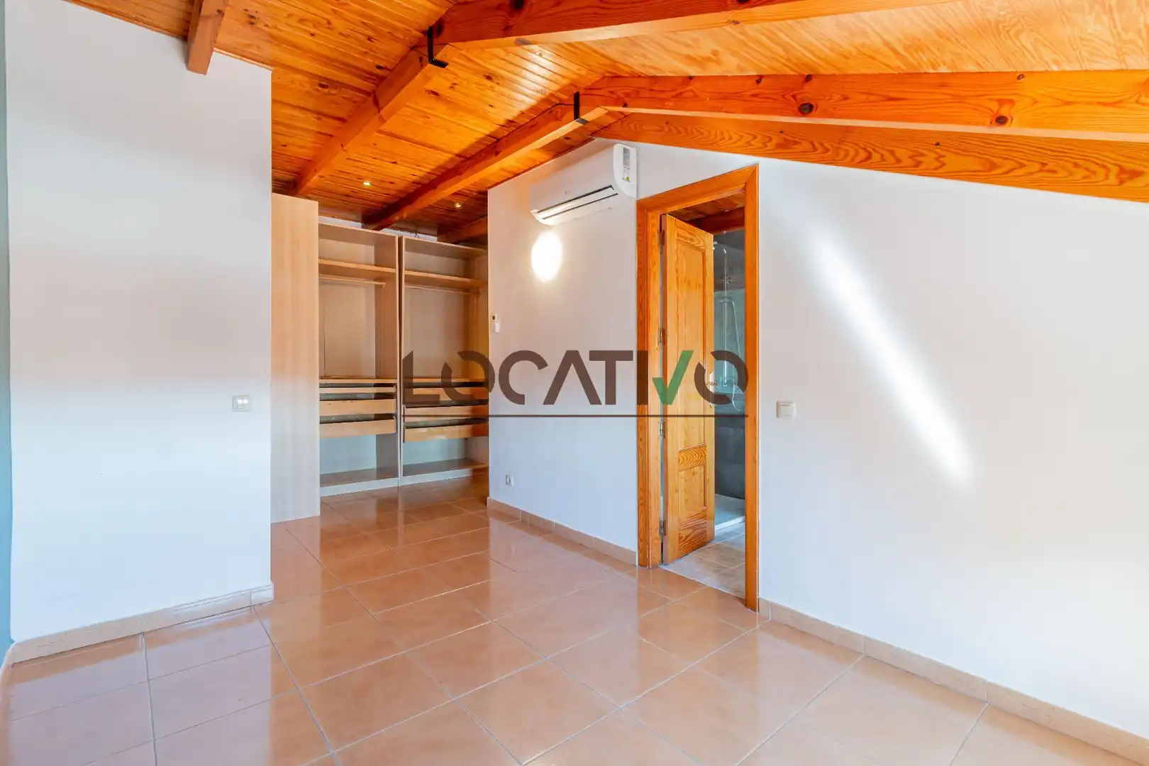 Habitación de Dúplex en venta en Villanueva del Pardillo con Aire acondicionado, Calefacción y Trastero