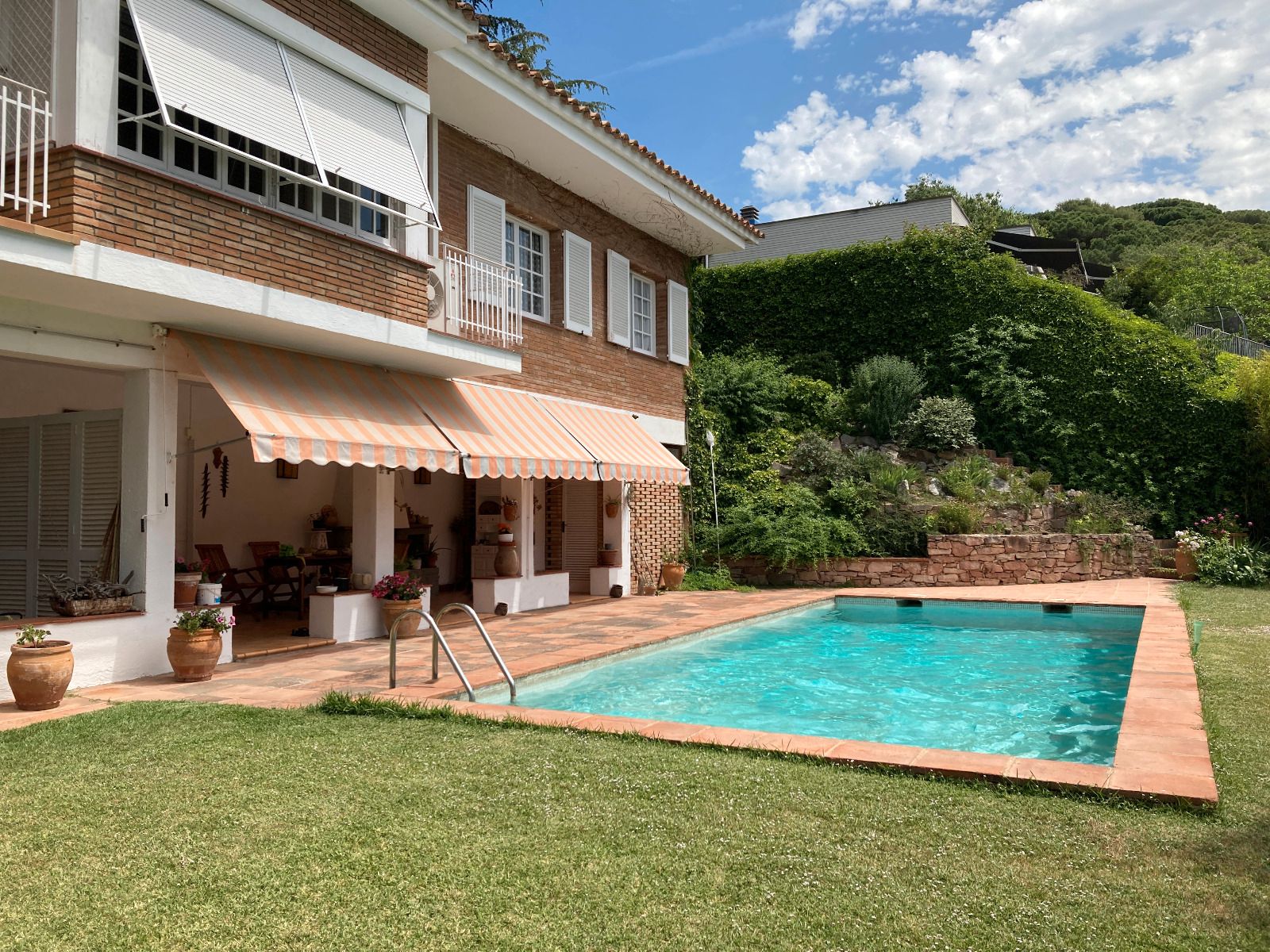 Swimming pool of House or chalet for sale in La Garriga  with Air Conditioner, Private garden and Parquet flooring