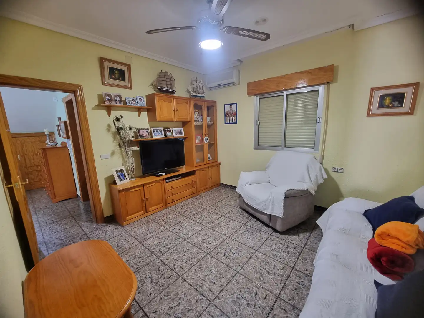 Sala de estar de Finca rústica en venta en Pechina con Aire acondicionado, Calefacción y Jardín privado