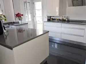Cocina de Casa adosada en venta en Coslada con Aire acondicionado, Calefacción y Jardín privado