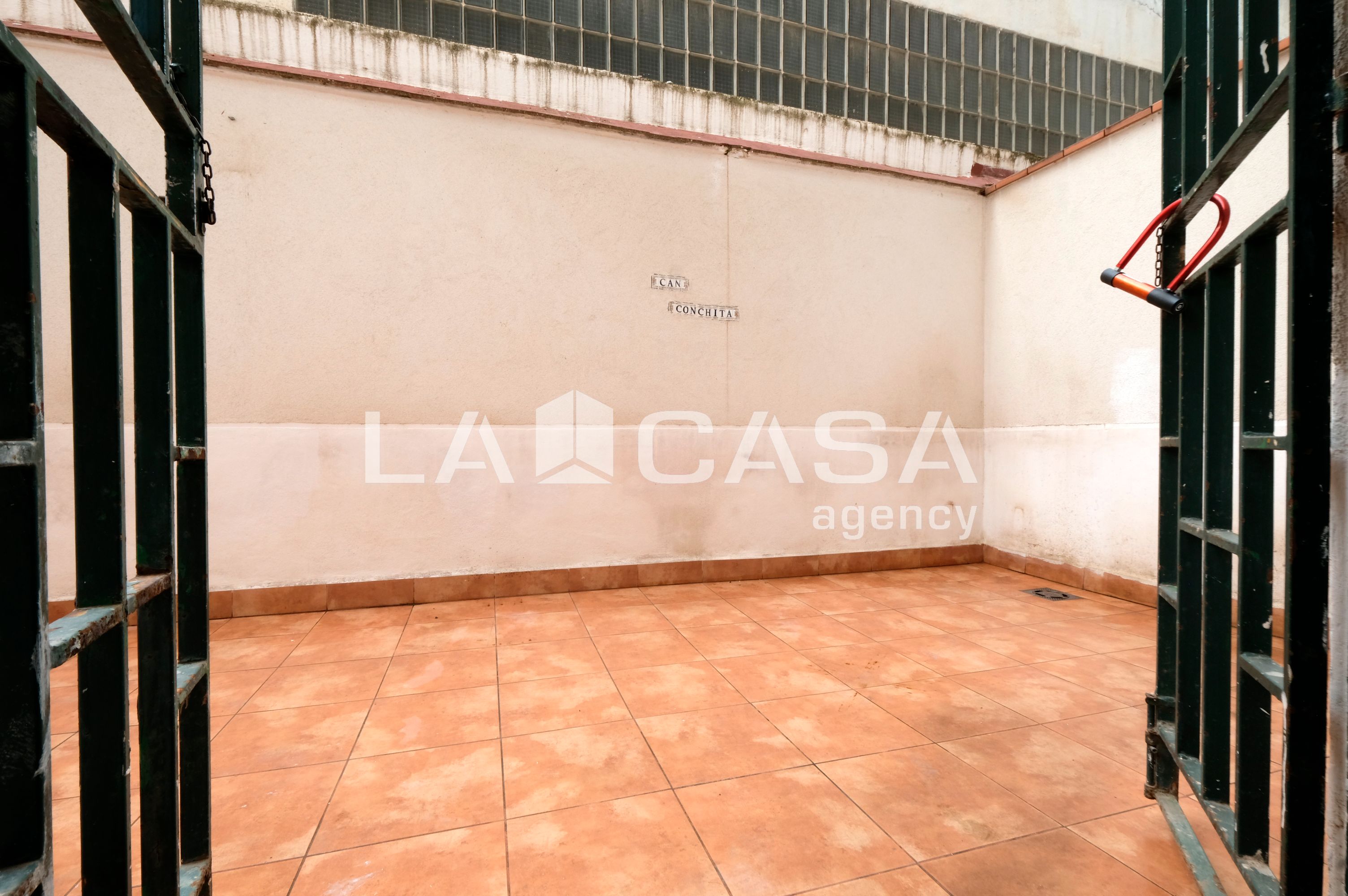 Flat for sale in  Barcelona Capital  with Terrace