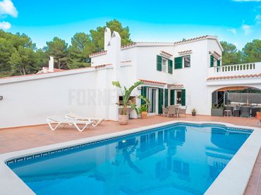 Villa avec piscine à vendre à Son Parc