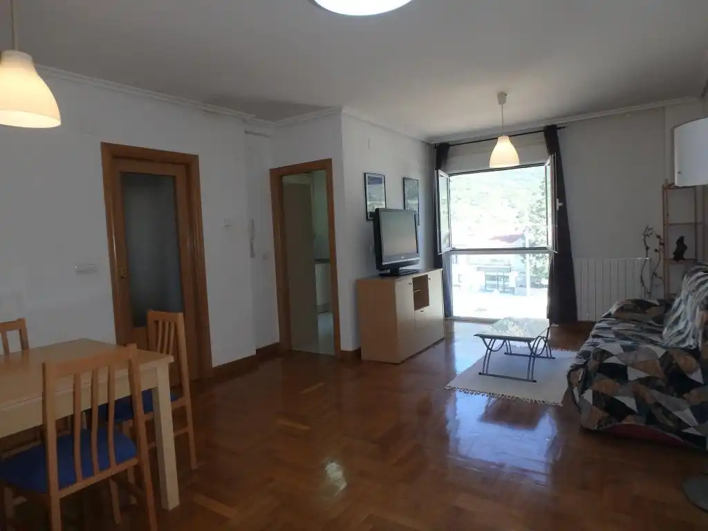 Wohnzimmer von Wohnung zum Verkauf in Yesa mit Heizung und Möbliert