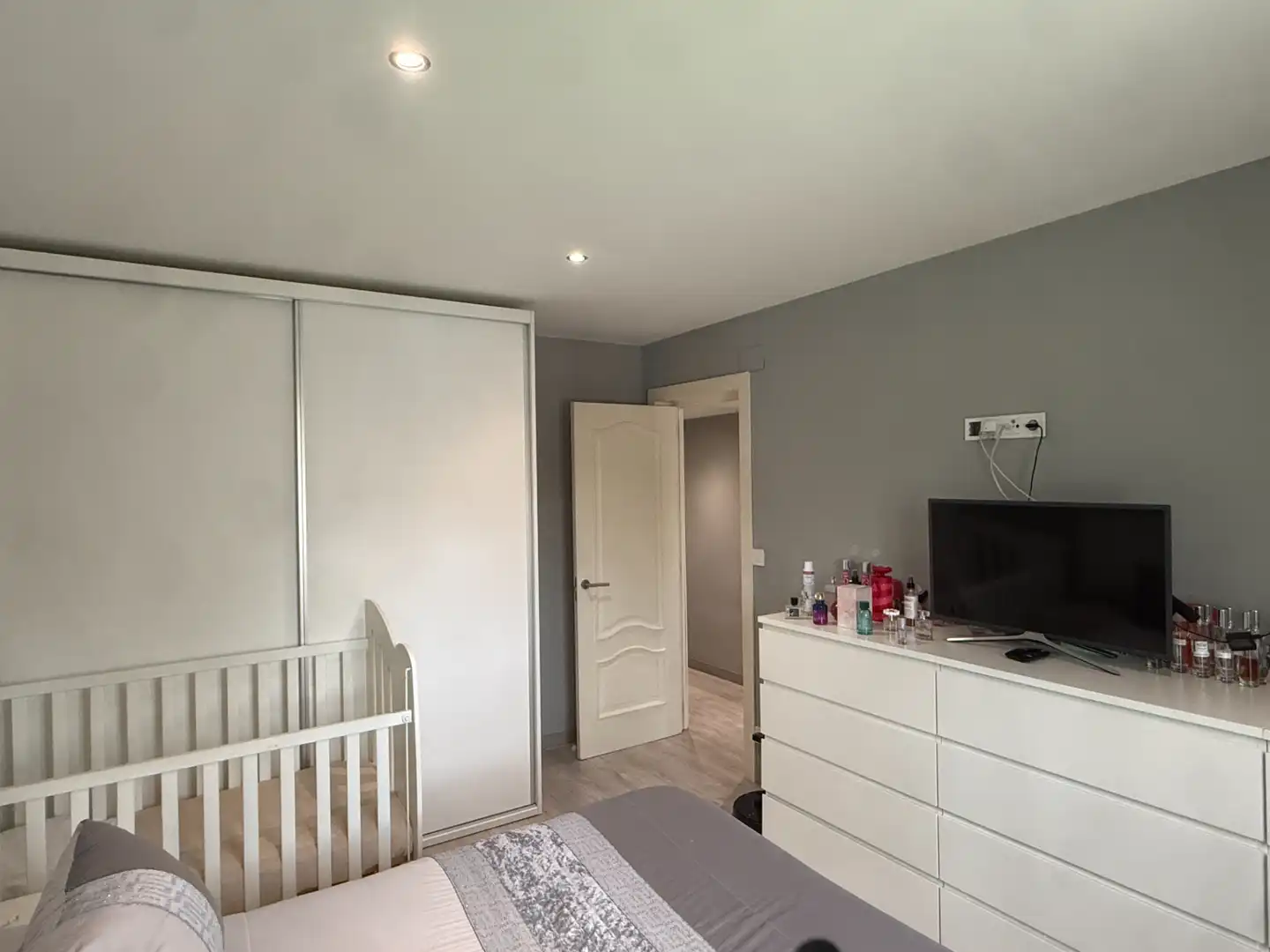 Bedroom of Flat for sale in Mejorada del Campo  with Air Conditioner, Heating and Furnished