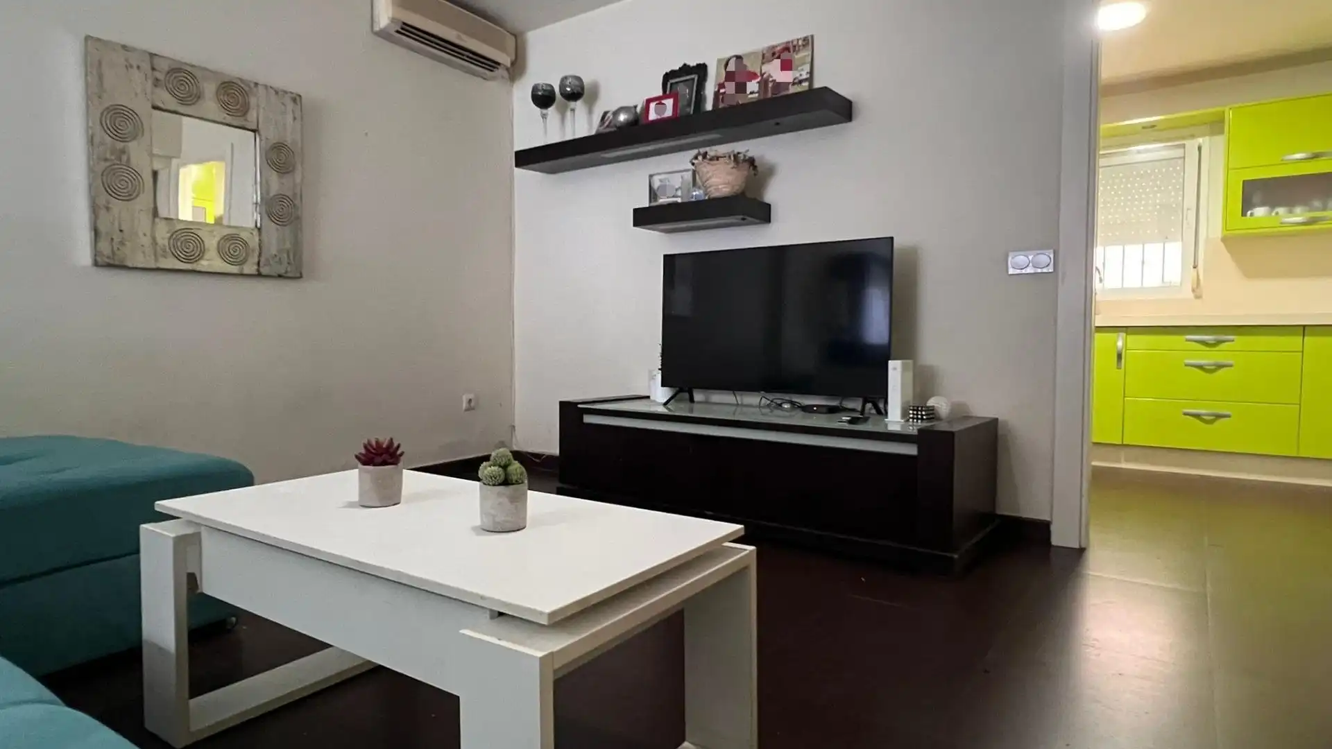 Living room of Single-family semi-detached for sale in Los Barrios