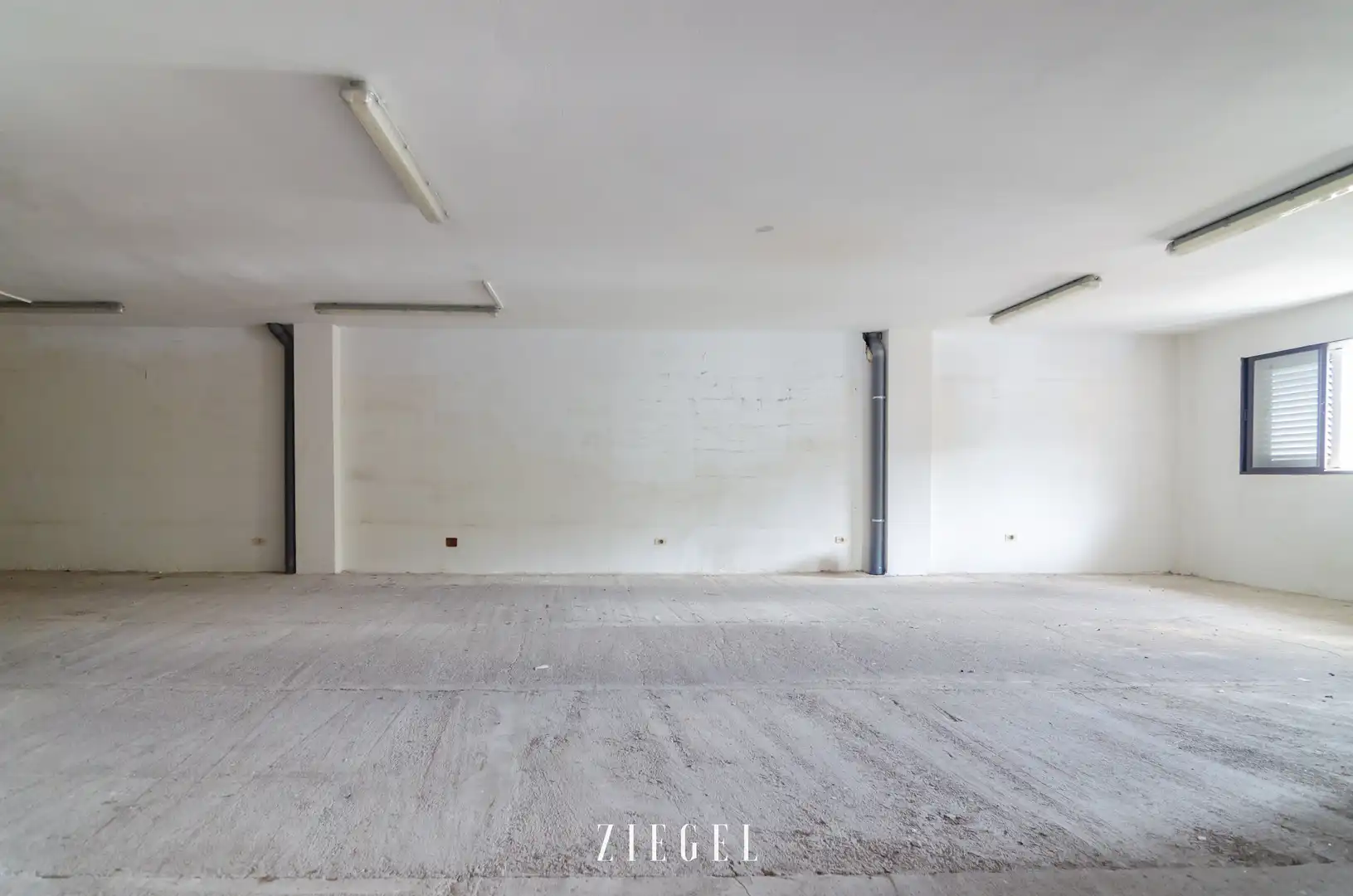 Commercial properties for sale in Las Palmas de Gran Canaria  with Air Conditioner