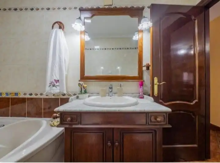 Bathroom of Houses for sale in Málaga  with Air Conditioner, Private garden and Terrace