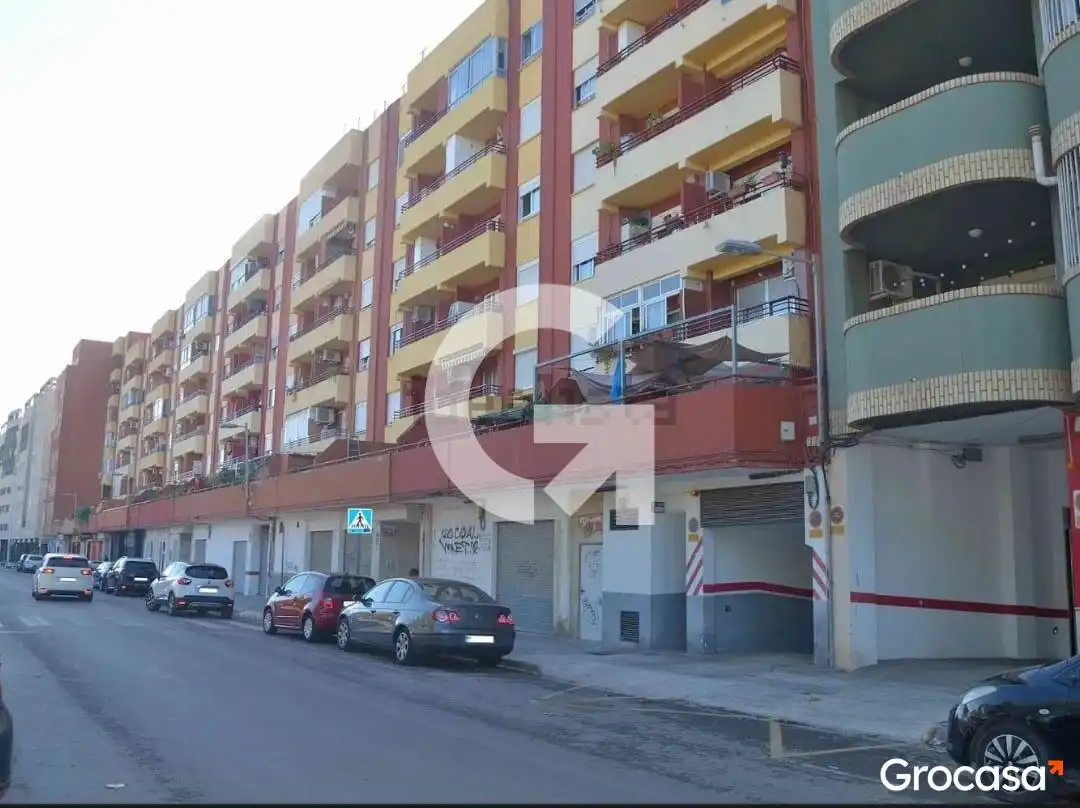Vista exterior de Garaje en venta en Sagunto / Sagunt