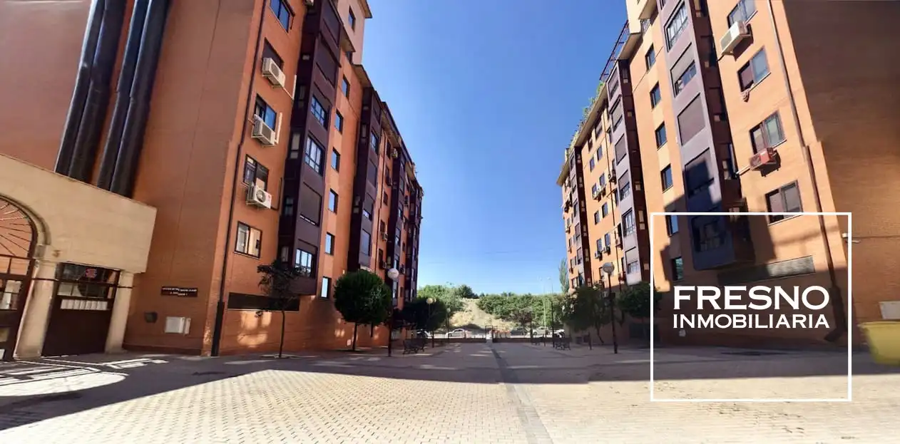 Pis amb piscina en venda a Calle Dodge, imagen 2