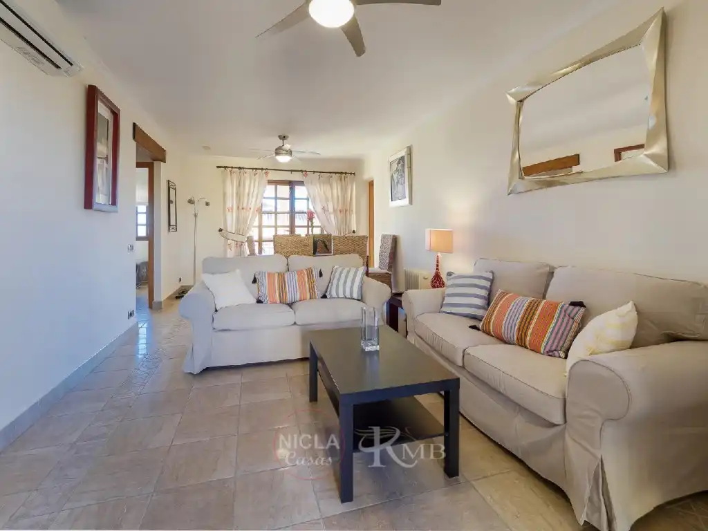 Apartamento con piscina en venta en Conjunto Campo De Golf, imagen 2