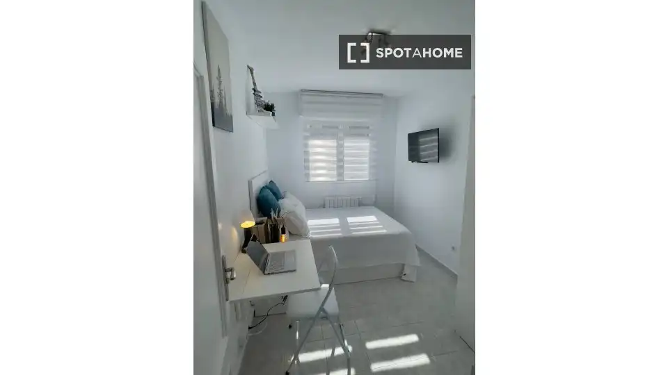 Room in Getafe, Madrid