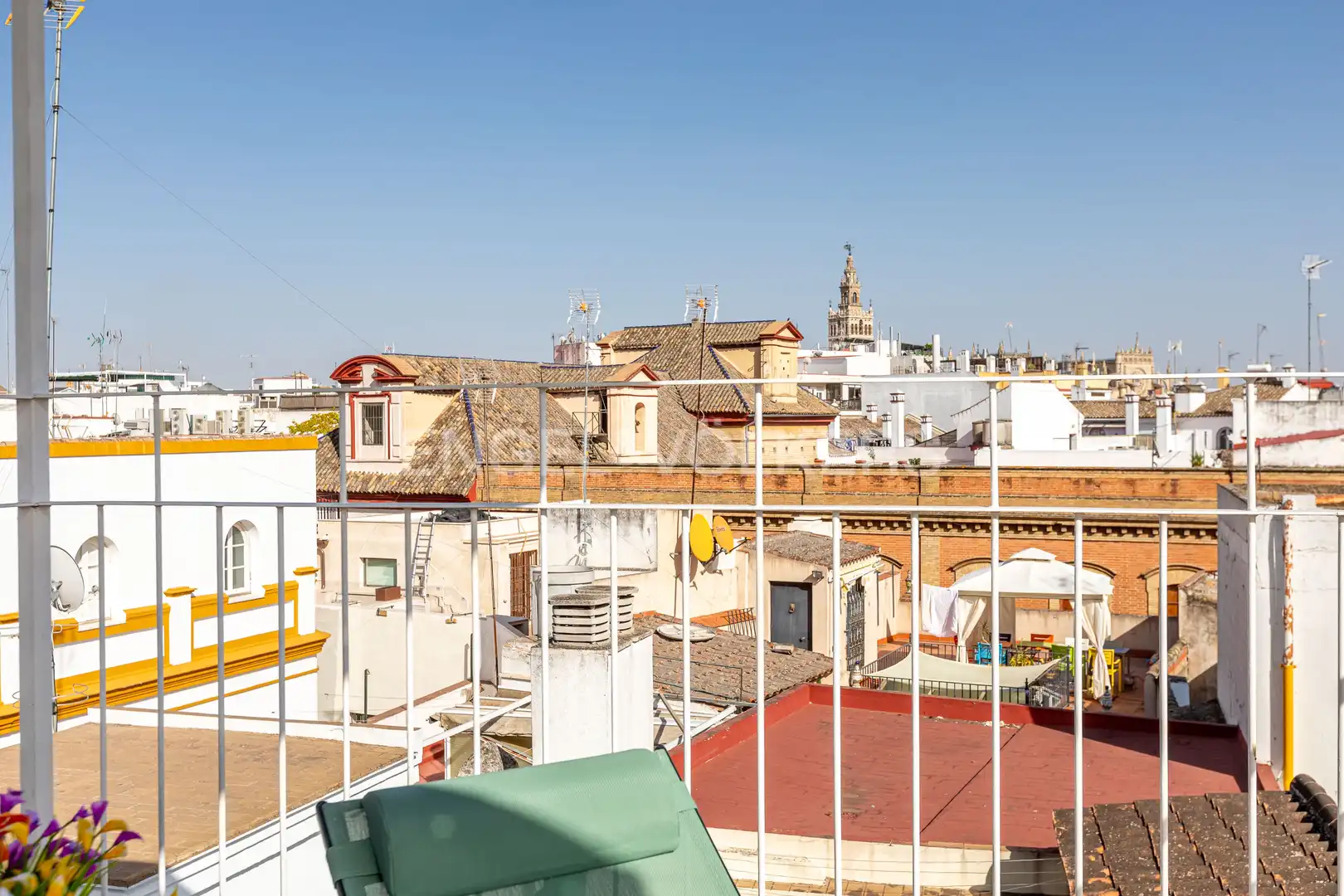 Exterior view of Attic for sale in Sevilla  with Air Conditioner, Heating and Terrace