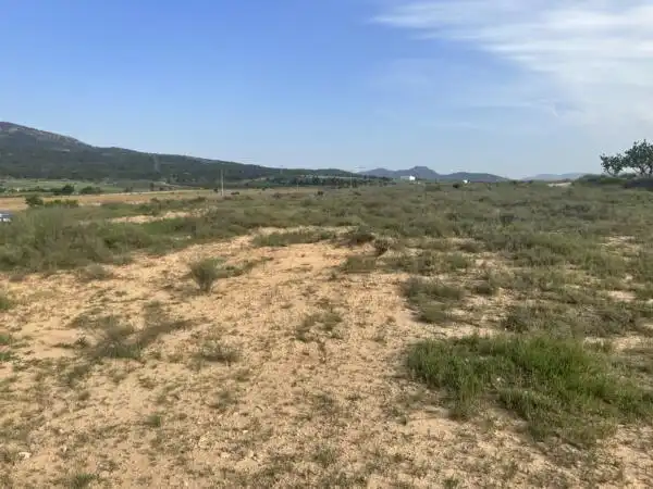 Rustikales Grundstück zum Verkauf in Salinas, imagen 2