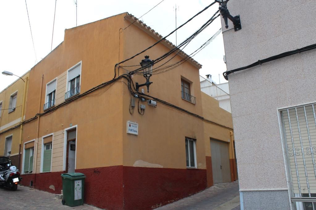 Vista exterior de Casa adosada en venta en Yecla