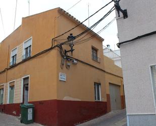 Vista exterior de Casa adosada en venda en Yecla
