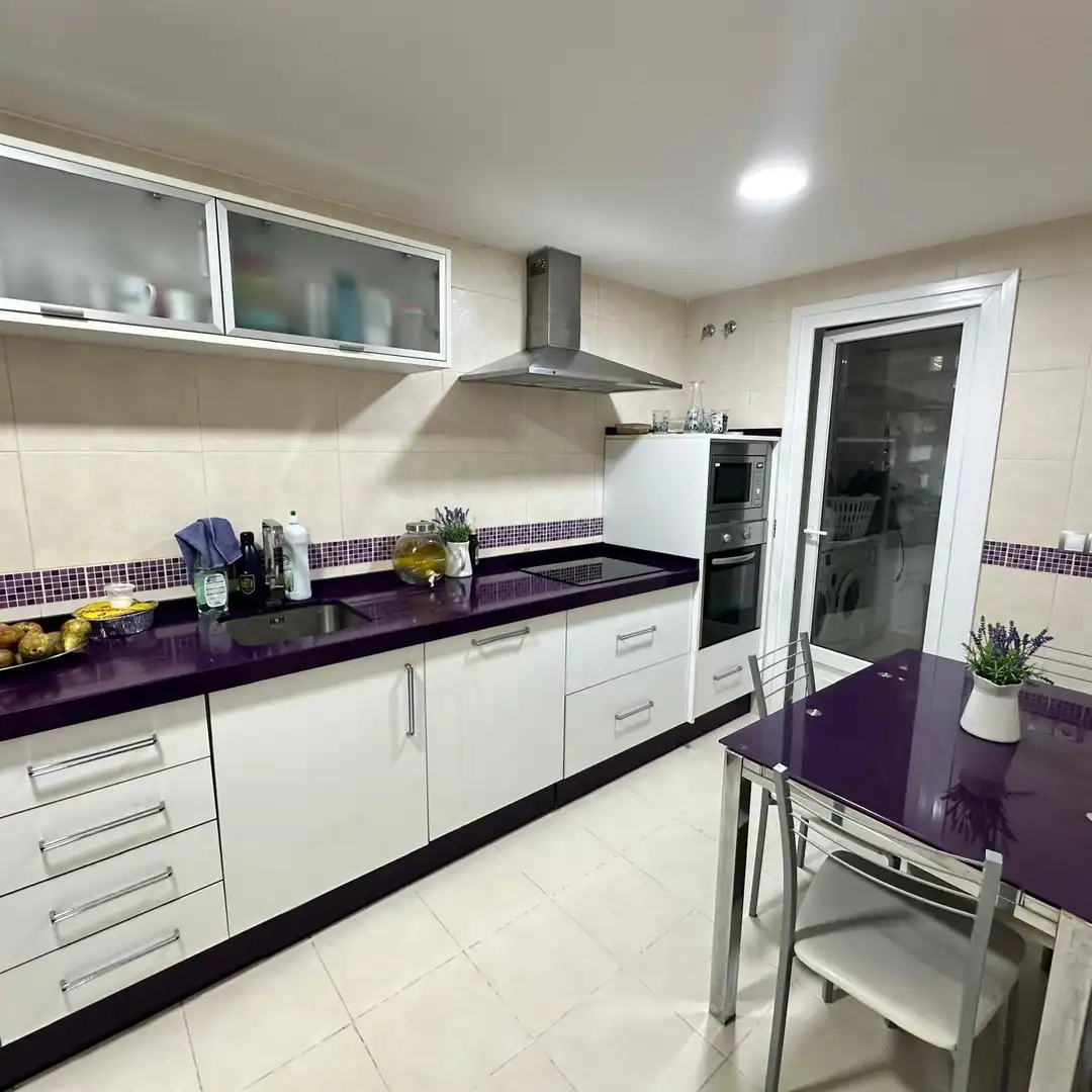 Cuina de Planta baixa en venda en La Línea de la Concepción