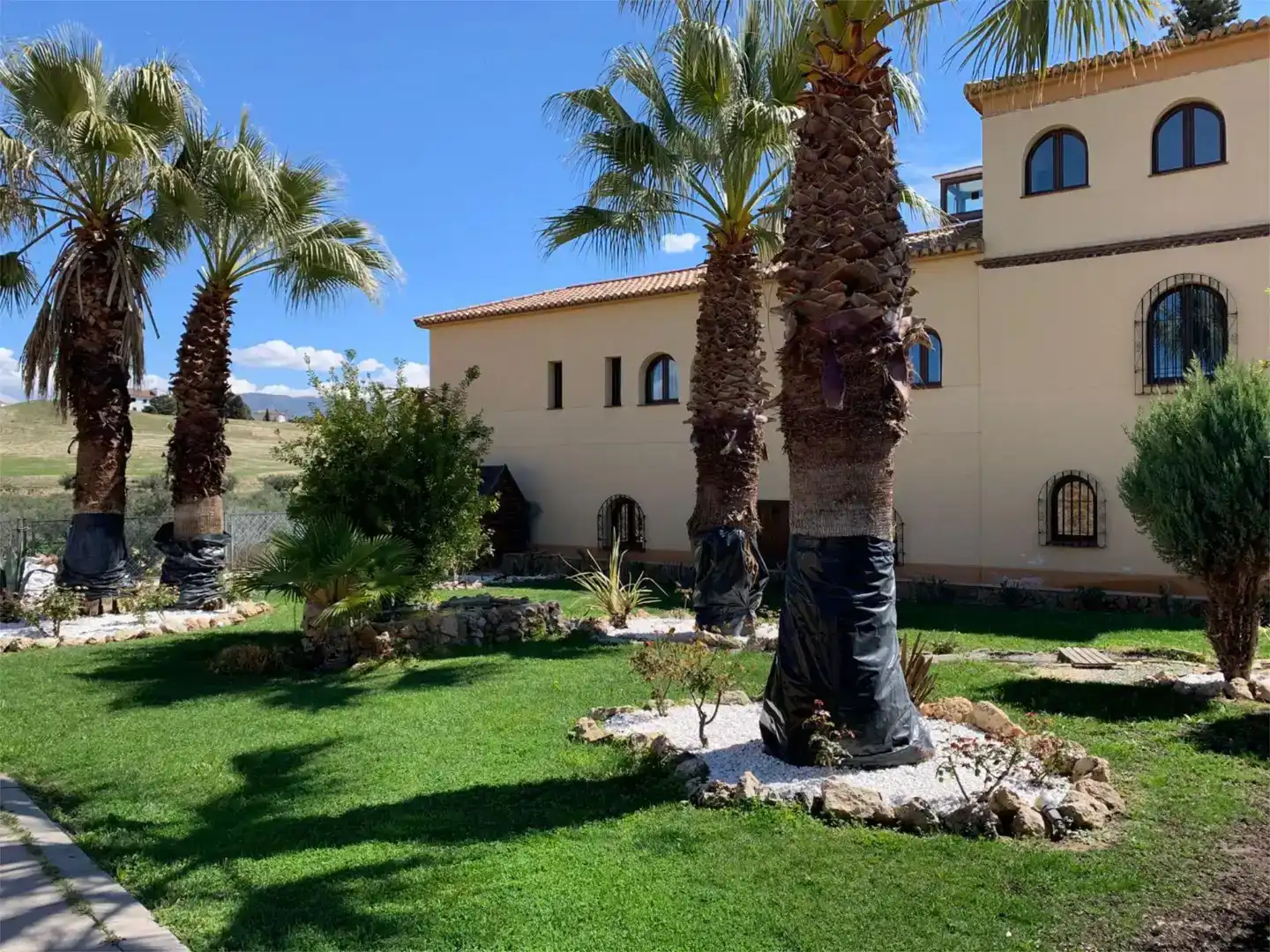 Vista exterior de Pis en venda en Villa de Otura amb Aire condicionat, Jardí privat i Parquet