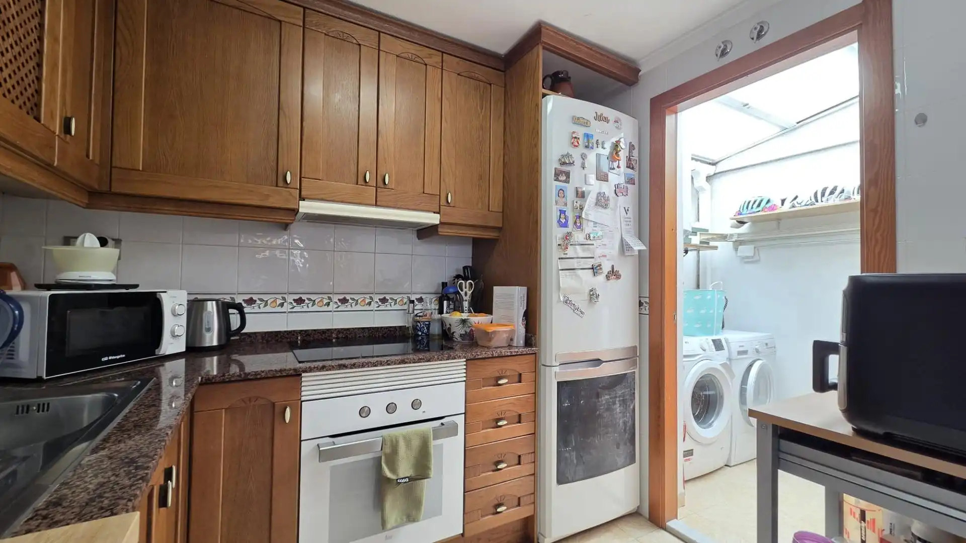 Cuina de Casa adosada en venda en Torrevieja amb Aire condicionat, Jardí privat i Terrassa