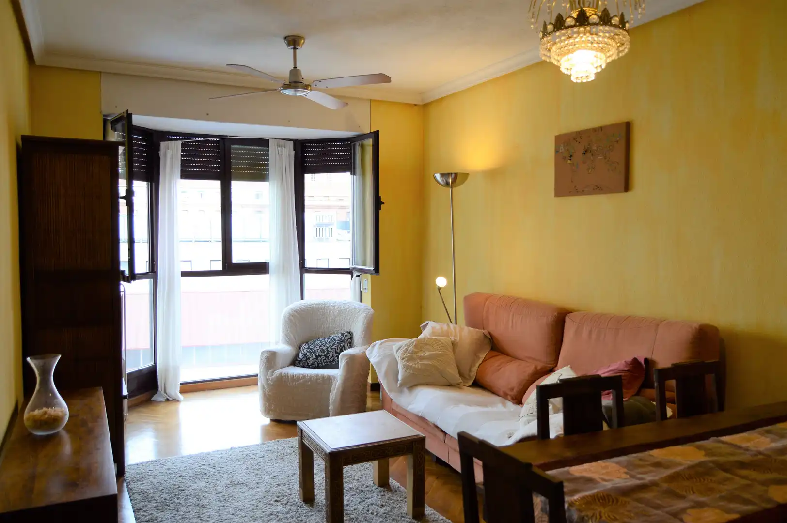 Sala de estar de Piso de alquiler en  Madrid Capital con Aire acondicionado, Calefacción y Parquet