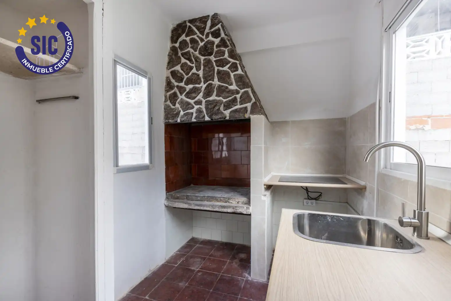 Küche von Haus oder Chalet zum Verkauf in Serra mit Privatgarten und Terrasse
