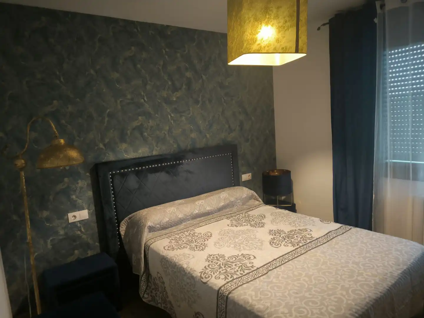 Dormitori de Apartament en venda en A Illa de Arousa  amb Calefacció, Jardí privat i Terrassa
