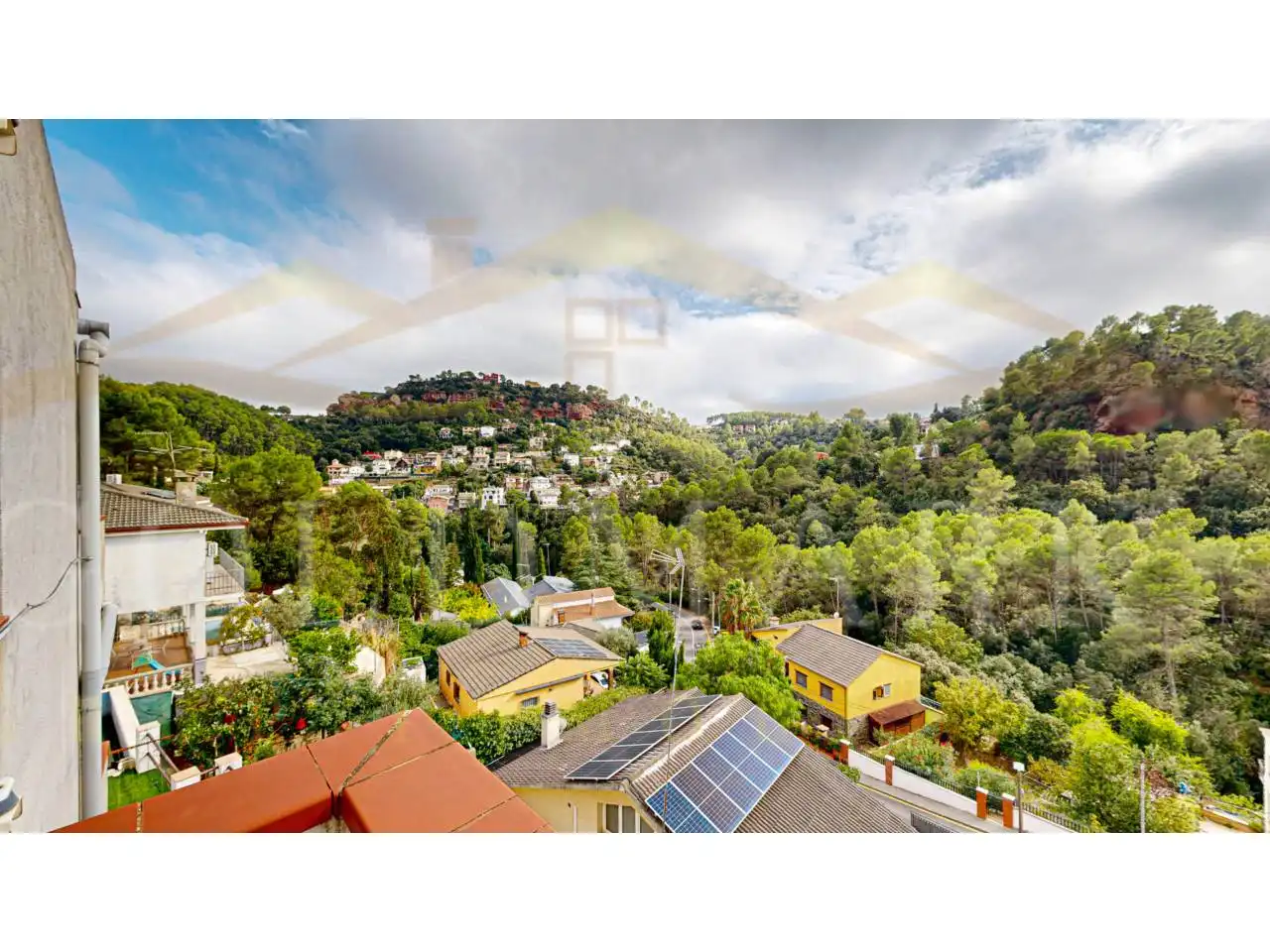 Vista exterior de Casa o chalet en venta en Corbera de Llobregat con Aire acondicionado, Calefacción y Jardín privado
