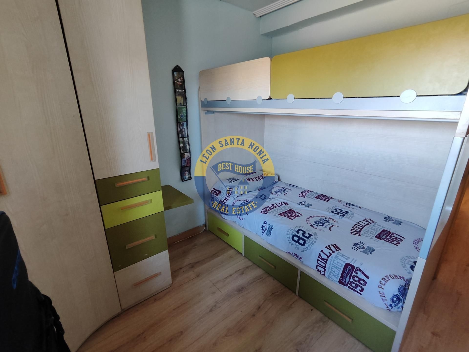 Bedroom of Flat for sale in León Capital   with Heating, Storage room and Alarm