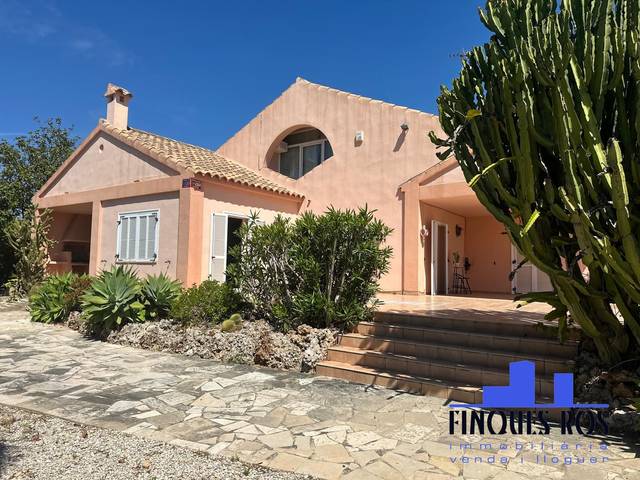 Casa-chalet en Venta en Boverals - Saldonar