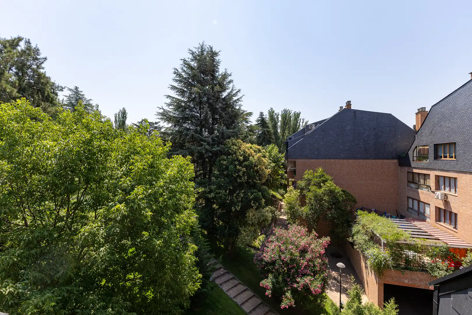 Jardín de Ático en venta en Las Rozas de Madrid con Aire acondicionado, Calefacción y Terraza
