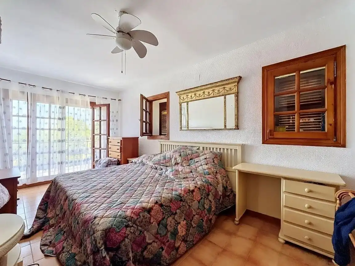 Chalet con piscina en venta en Avenida COMTAT DEL, imagen 8
