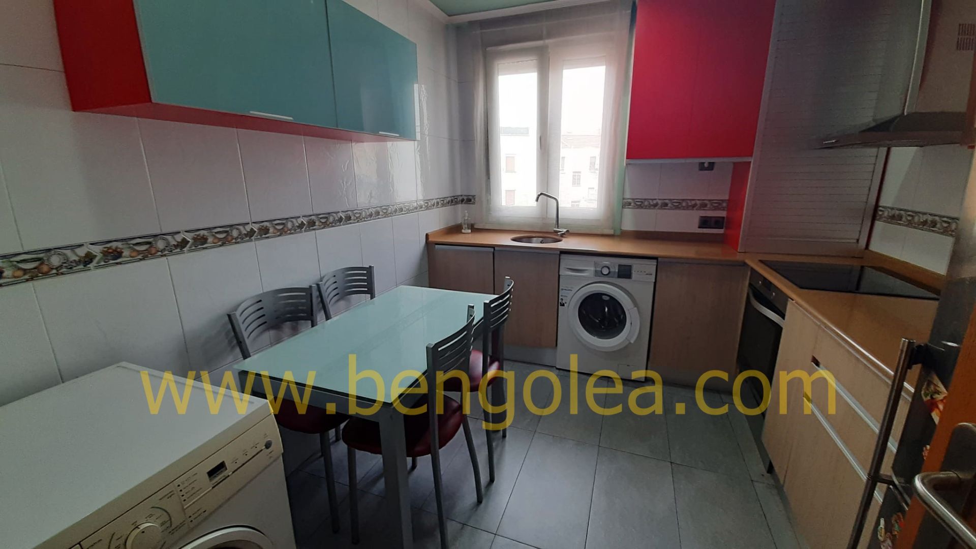 Cocina de Piso en venta en Barakaldo  con Calefacción y Amueblado