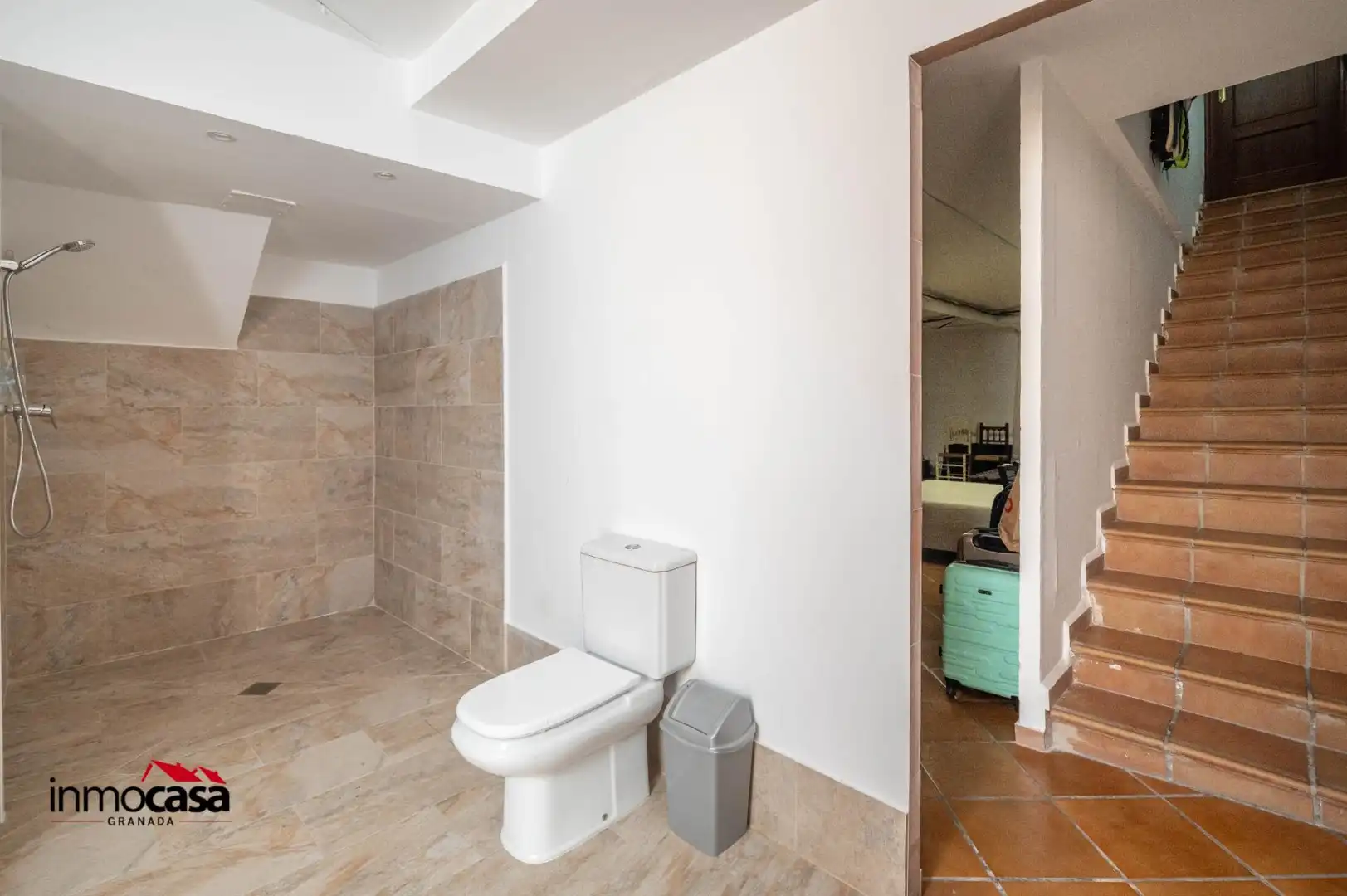 Casa adosada en venta en Jun con Aire acondicionado, Jardín privado y Piscina