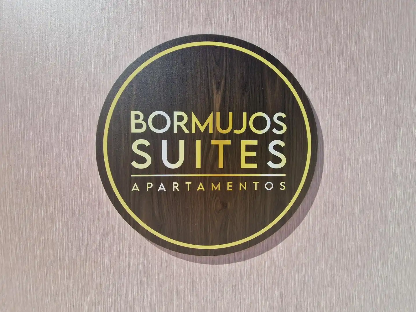 Habitación de Planta baja en venta en Bormujos con Aire acondicionado y Amueblado
