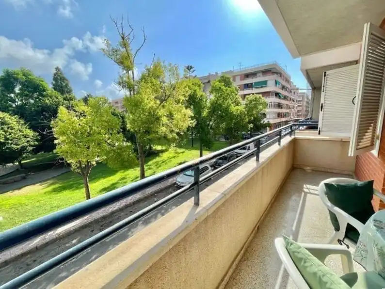 Apartamento con piscina en venta en Calle Santomera 8