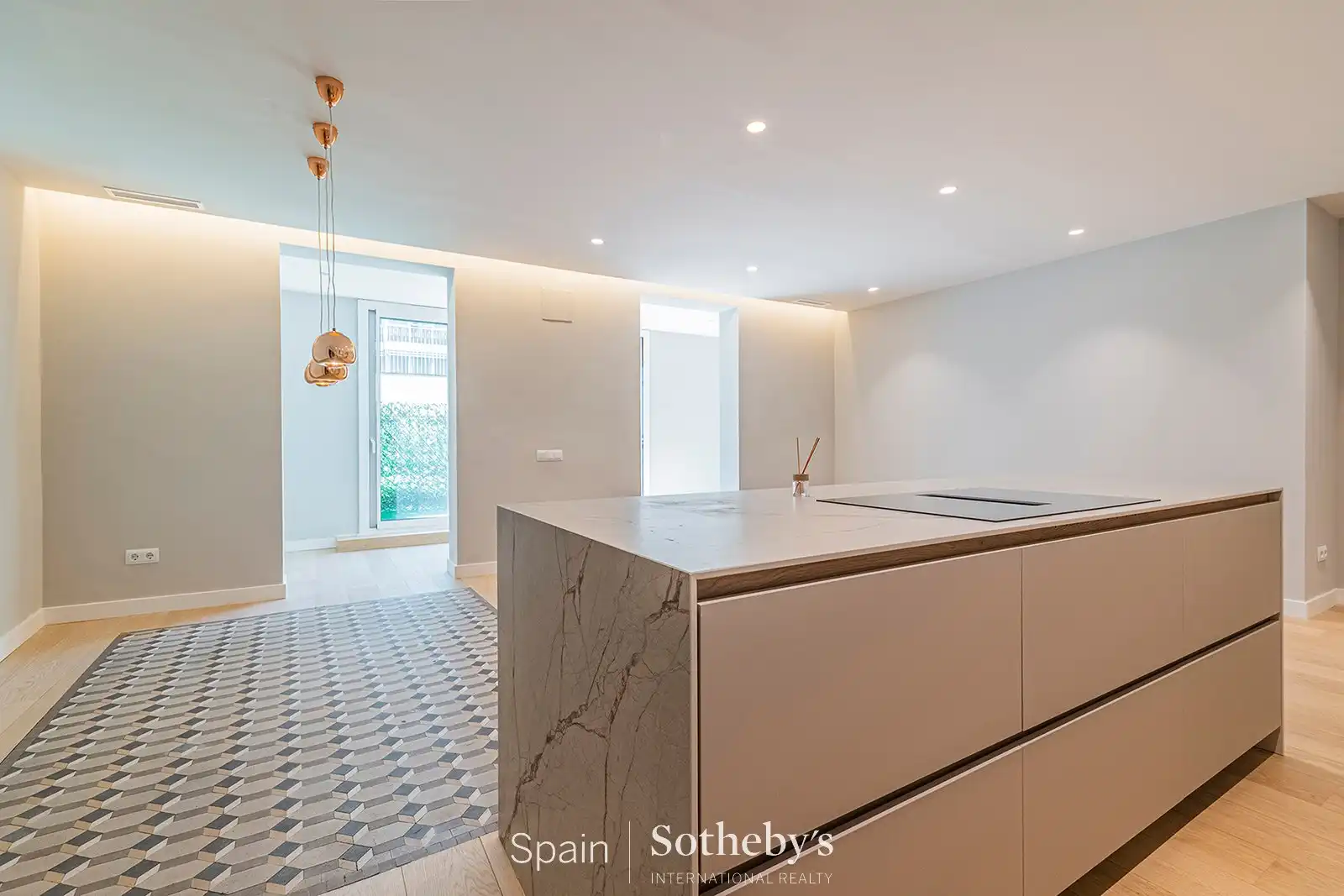 Cuina de Apartament en venda en Barcelona amb Aire condicionat, Calefacció i Terrassa