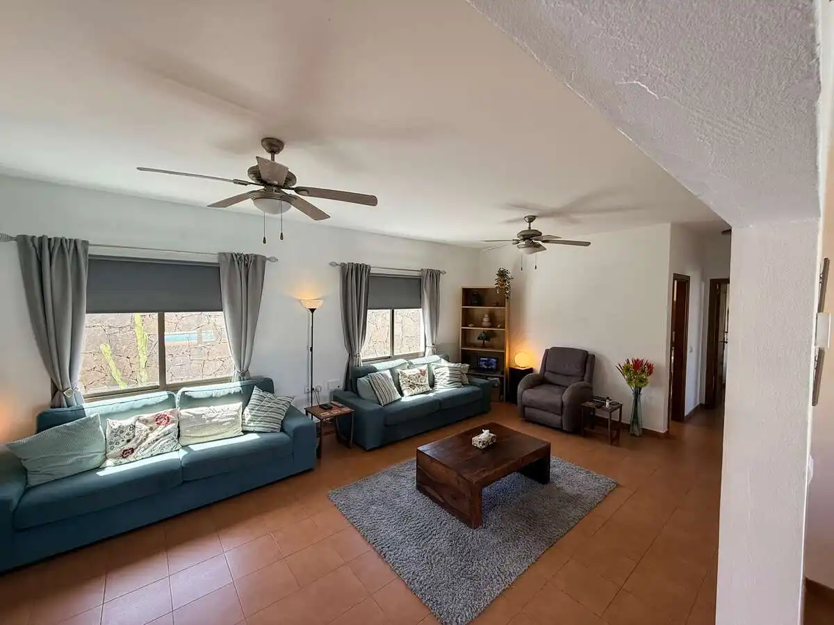 Sala de estar de Casa o chalet en venta en Yaiza con Aire acondicionado, Jardín privado y Piscina